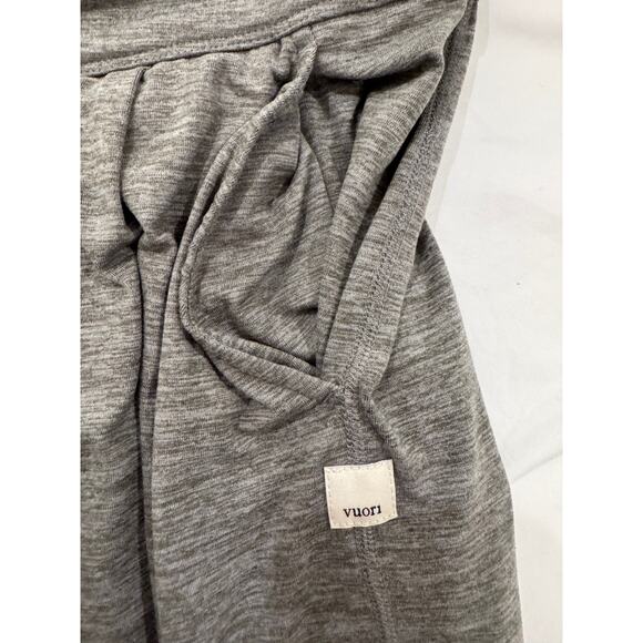Vuori Jogger Women’s Medium Gray Romper Athleisure Yoga Travel Lounge Minimalist - Picture 7 of 16